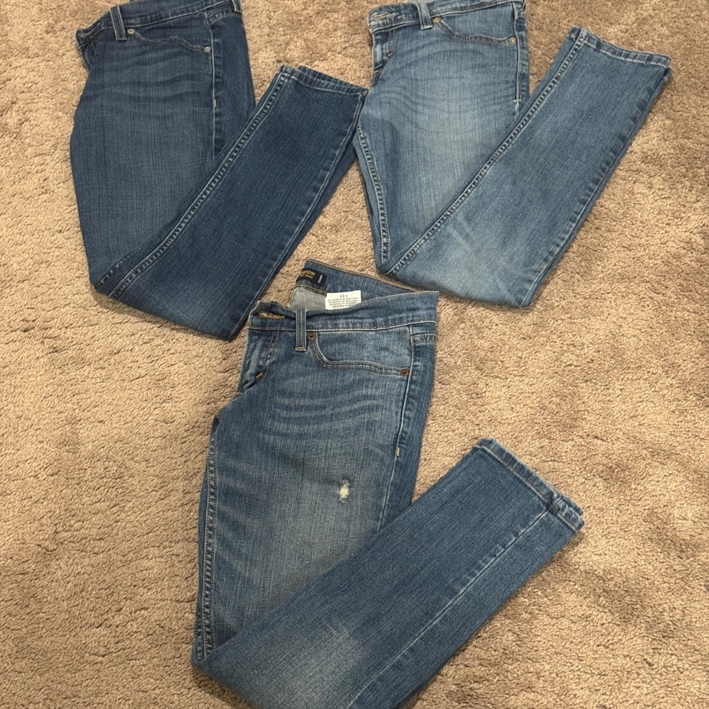Levi's Women's skinny Jeans bundle of 3